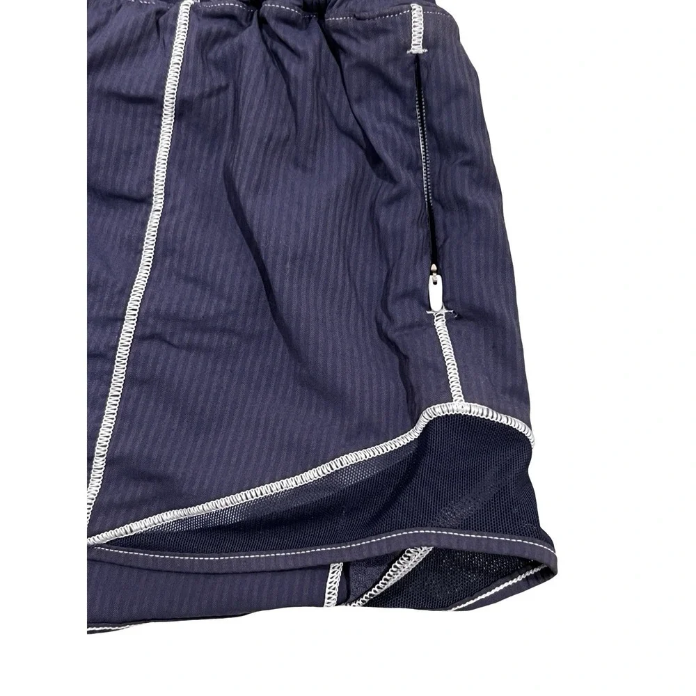 Lululemon Hotty-Hot Shorts Women's size 6